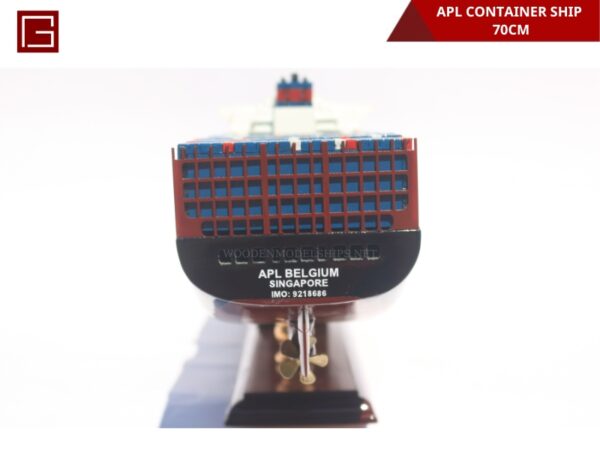 APL CONTAINER SHIP-24