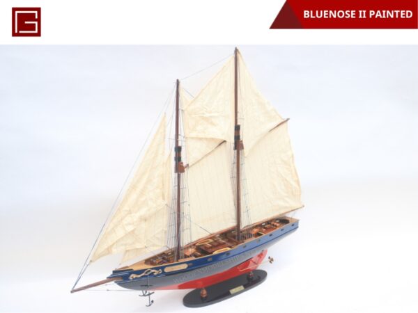 BLUENOSE II PAINTED-03