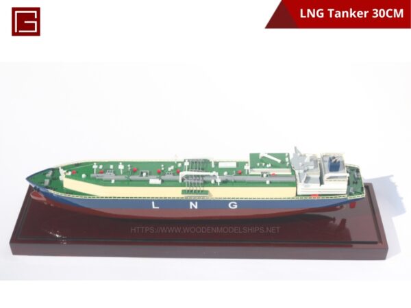 LNG Tanker-02