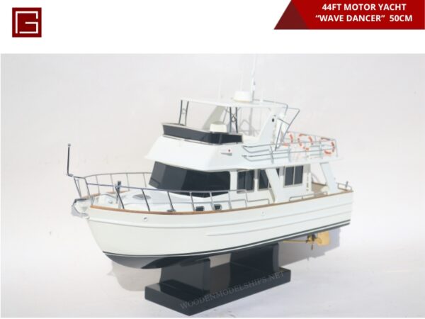 44ft Motor Yacht “Wave Dancer”-04