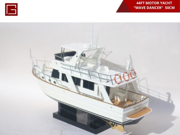 44ft Motor Yacht “Wave Dancer”-08