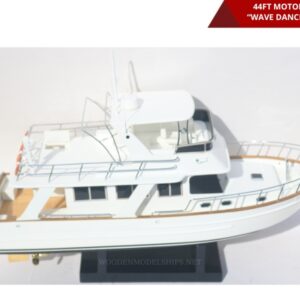 44ft Motor Yacht “Wave Dancer”-15