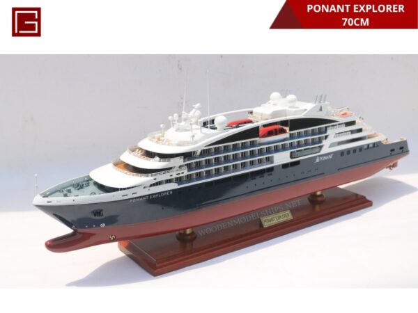 PONANT EXPLORER-03