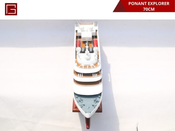 PONANT EXPLORER-15