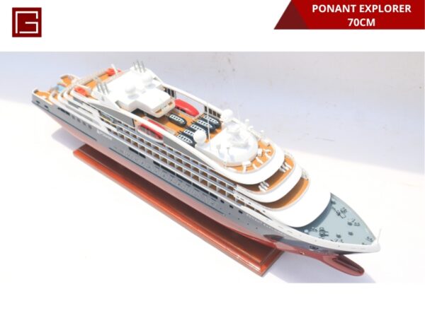 PONANT EXPLORER-21