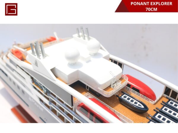 PONANT EXPLORER-25