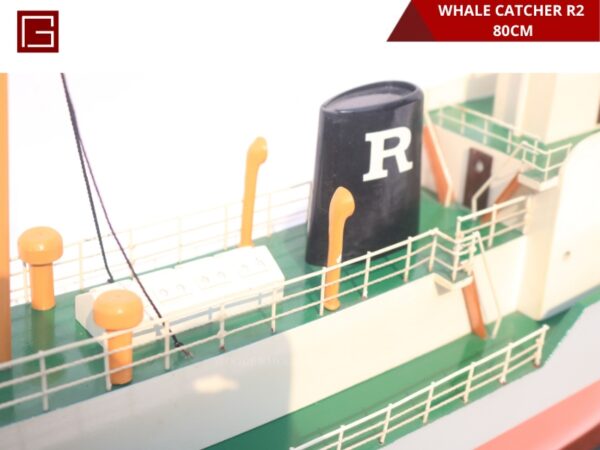 WHALE CATCHER R2-06