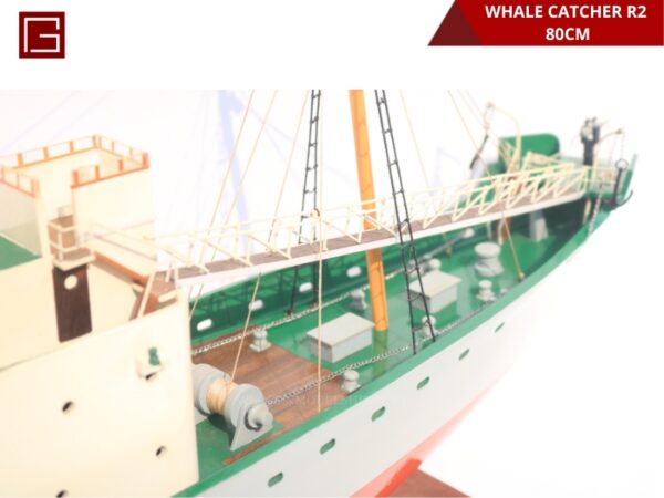 WHALE CATCHER R2-08