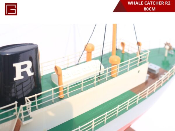 WHALE CATCHER R2-17