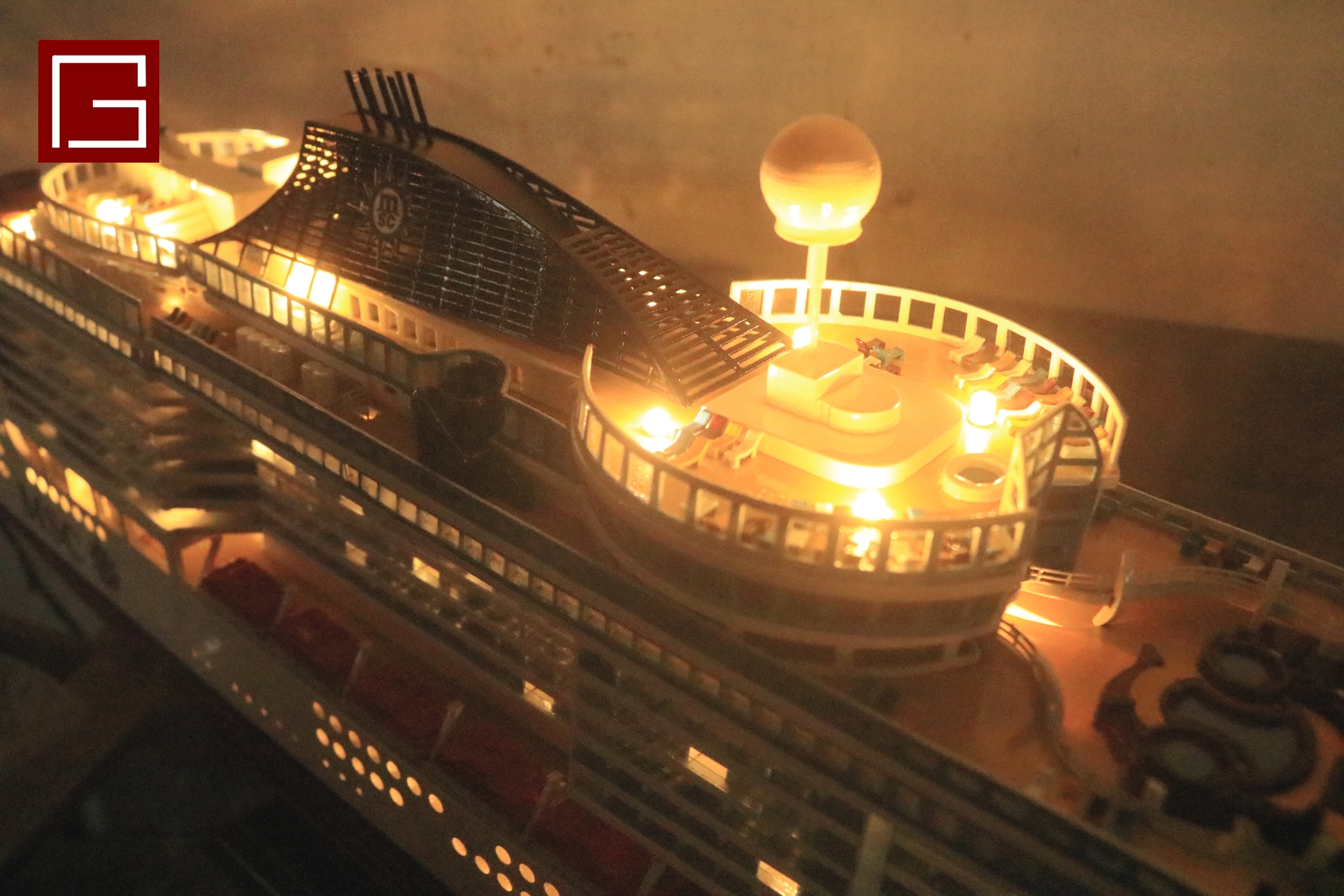 MSC FANTASIA WITH LIGHTS (5)