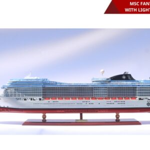 MSC FANTASIA with light (1)