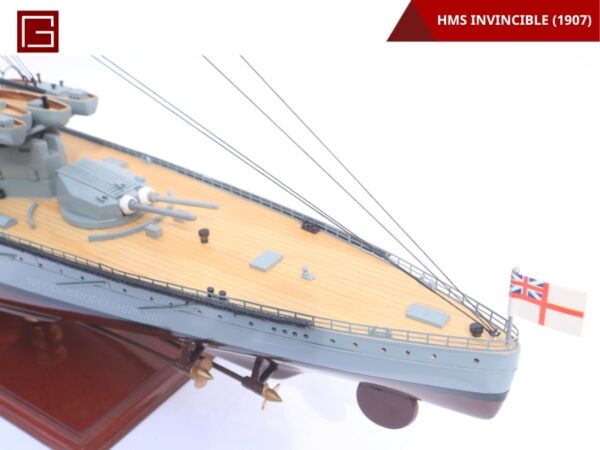 HMS Invincible (1907)-09