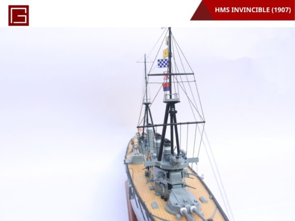 HMS Invincible (1907)-14