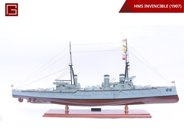 HMS Invincible (1907)-16