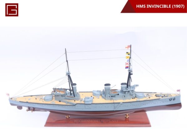 HMS Invincible (1907)-17