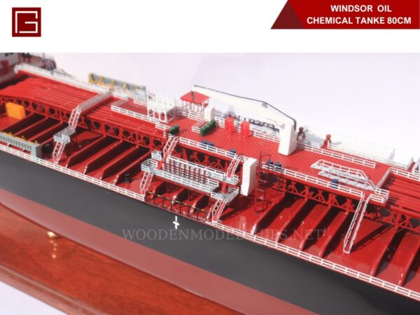 WINDSOR Oil-Chemical Tanke 80cm-06