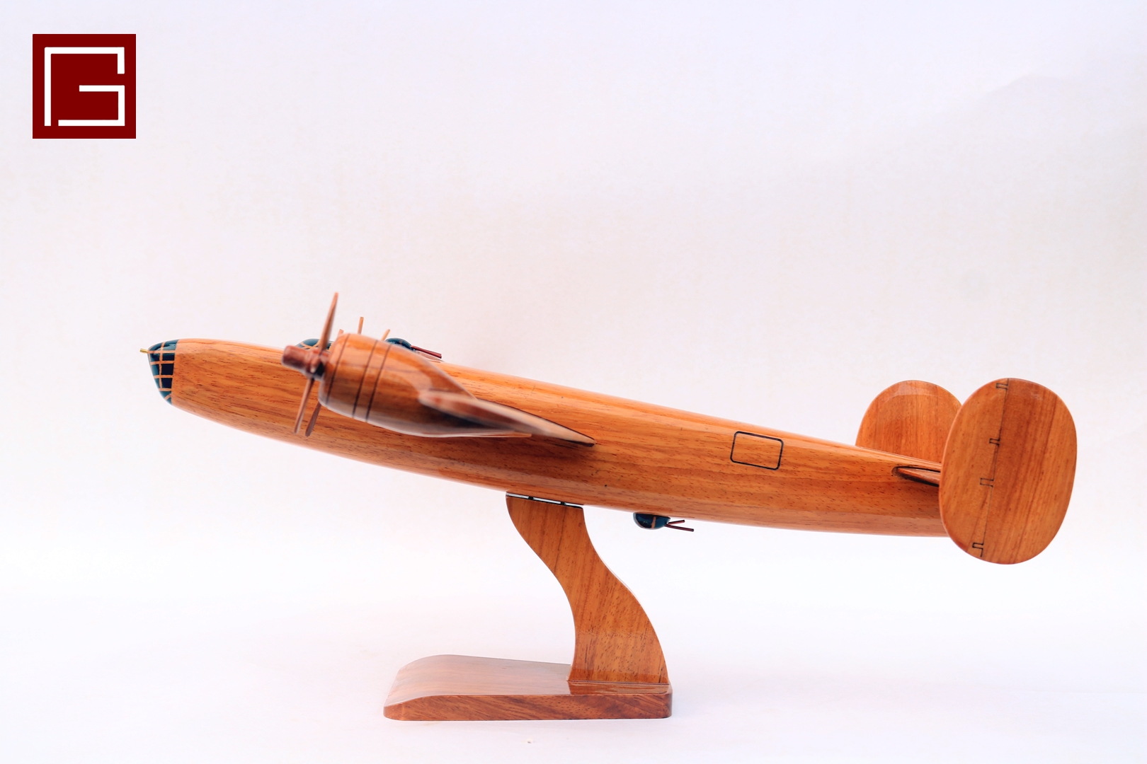 B-25 MITCHELL WOODEN MODEL (1)