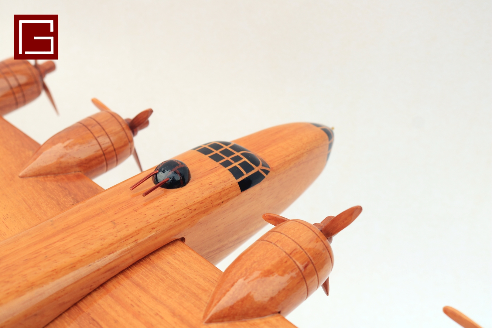 B-25 MITCHELL WOODEN MODEL (5)