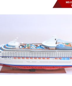 MS EXPLORER OF THE SEAS-02