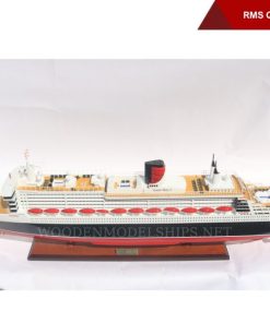 RMS Queen Mary 2-02