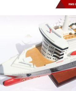 RMS Queen Mary 2-04