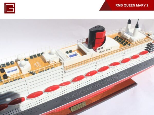 RMS Queen Mary 2-06