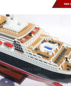 RMS Queen Mary 2-08
