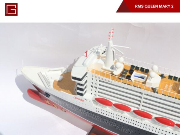 RMS Queen Mary 2-09