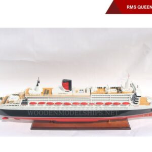 RMS Queen Mary 2-13