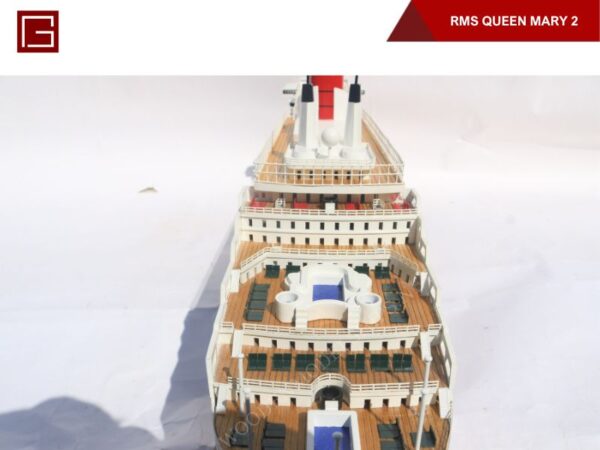 RMS Queen Mary 2-22