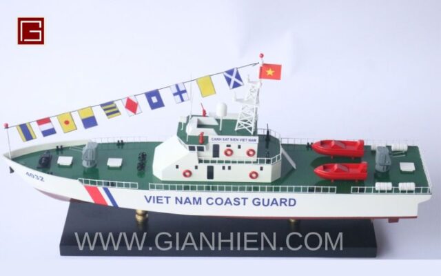 tau-canh-sat-bien-viet-nam-bao-ve-chu-quyen-bien-dao