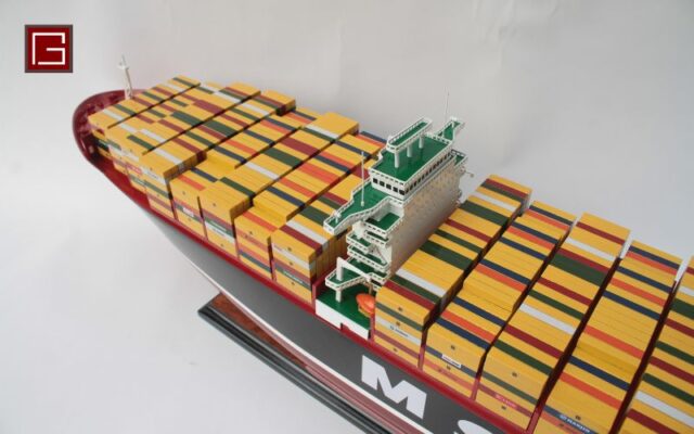 dieu-thu-vi-ve-nhung-thung-container-tren-tau-thuong-mai