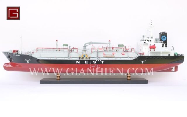 tau-chuyen-cho-chat-long-tanker