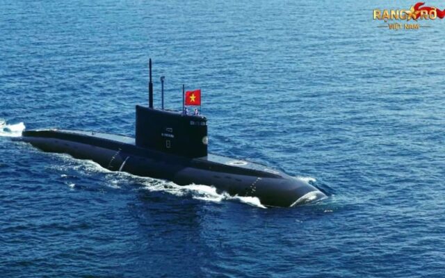 tau-ngam-kilo-636-bieu-tuong-suc-manh-bien-dong-viet-nam