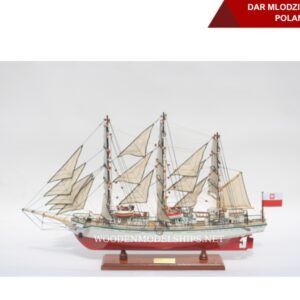 DAR MLODZIEZY 1982 POLAND-01