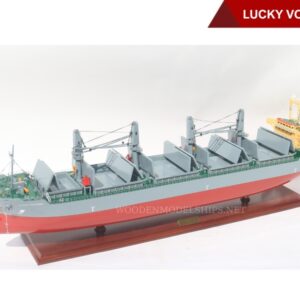 LUCKY VOYAGER-04