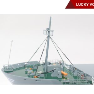 LUCKY VOYAGER-13