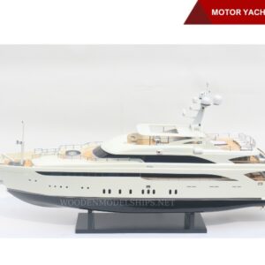 Motor Yacht Vertigo-02