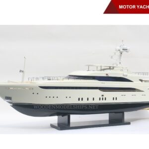 Motor Yacht Vertigo-03
