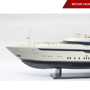 Motor Yacht Vertigo-05