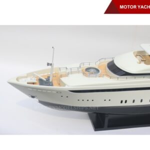 Motor Yacht Vertigo-06