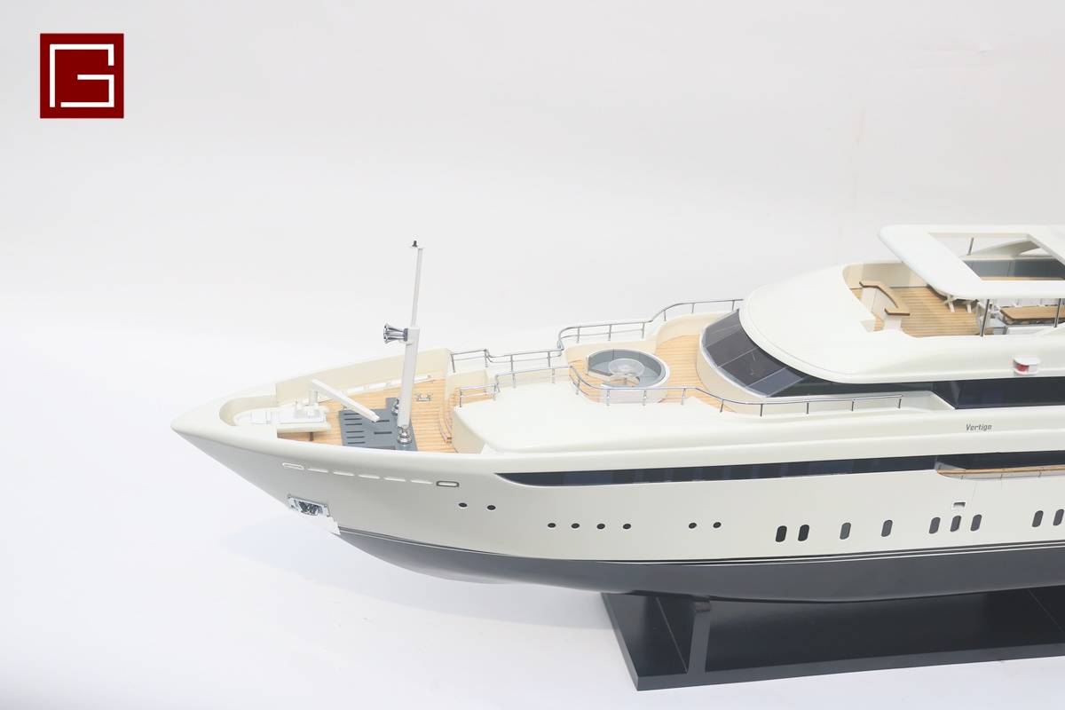 Motor Yacht Vertigo (1)