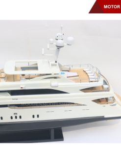 Motor Yacht Vertigo-10