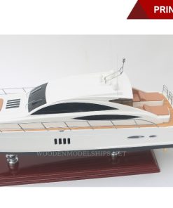 PRINCESS V70-08