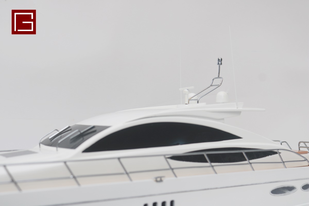 PRINCESS V70 (4)