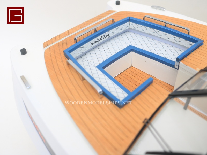 DRACAN 42 YACHT-13