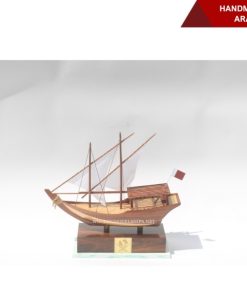 Handmade Wooden Arabic Dhow-02