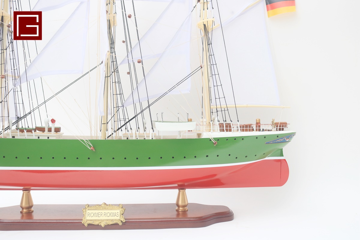 RICKMER RICKMERS (2)