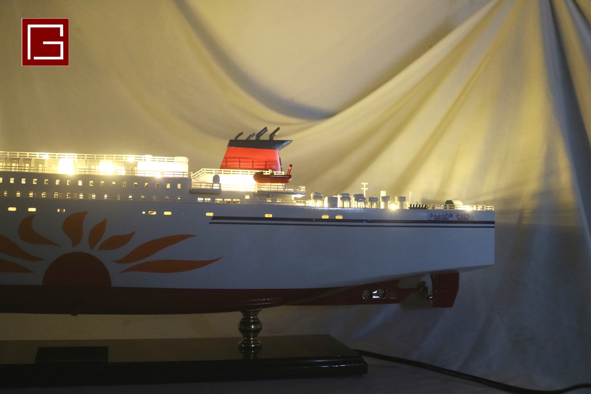SUNFLOWER SAPPORO FERRY WITH LIGHTS (3)