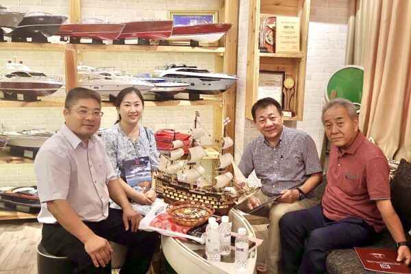 top-20-qua-tang-thuyen-buom-y-nghia-nhat-nam-2025-cho-dip-20-11